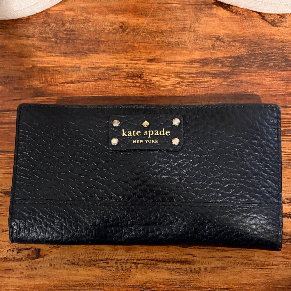 Kate Spade Textured Black Wallet